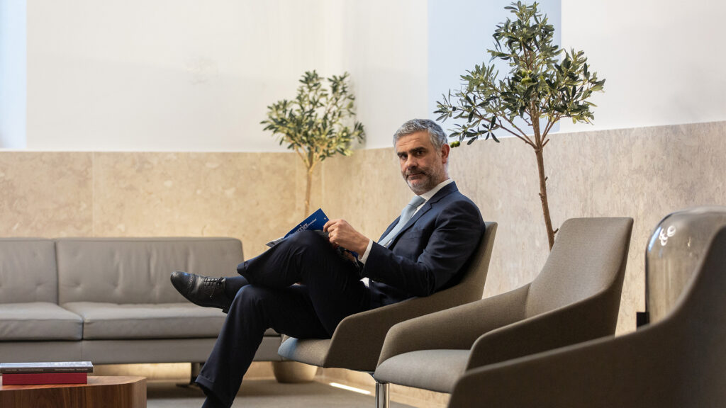 Gonçalo Delicado esclarece dúvidas sobre layoff e o acesso ao apoio à família