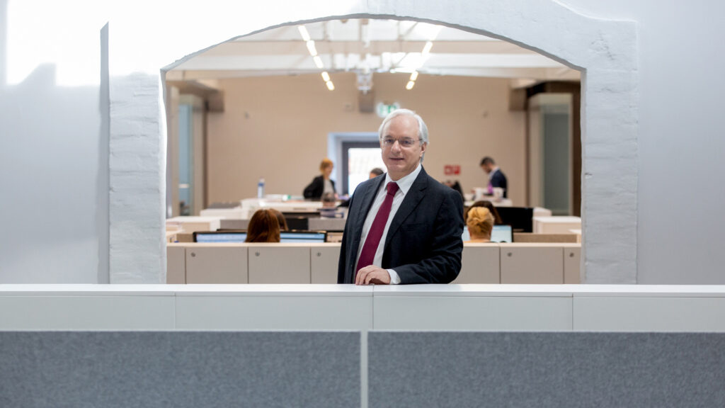 Luís Fábrica condecorado pelo Presidente da República