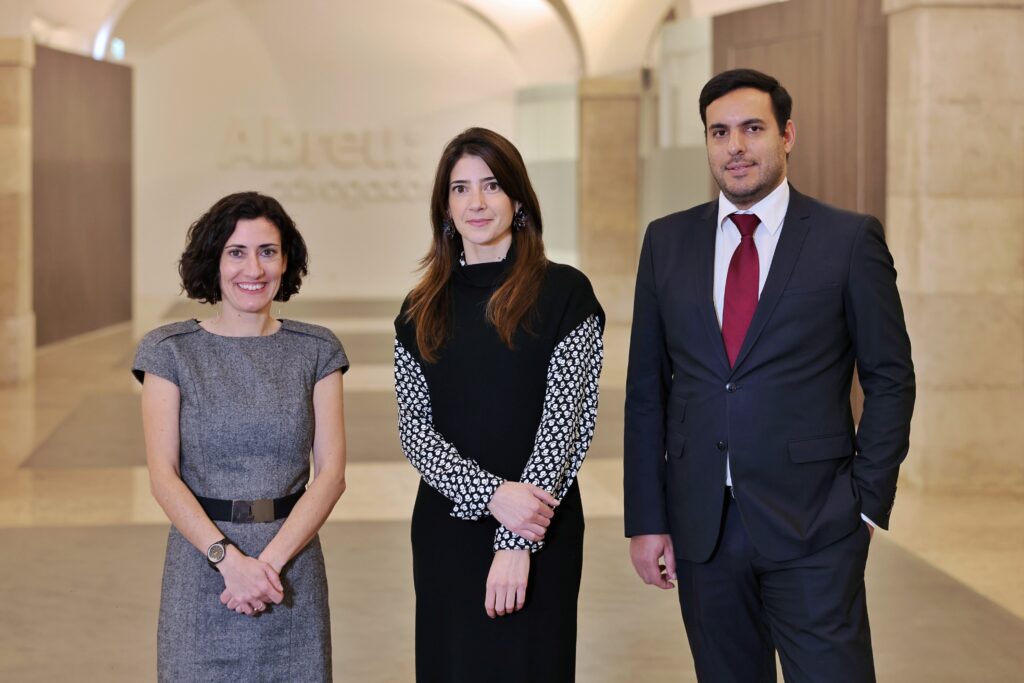 Abreu Advogados strengthens its Urban & Regional Planning and Public and Environment practice with the addition of three new members